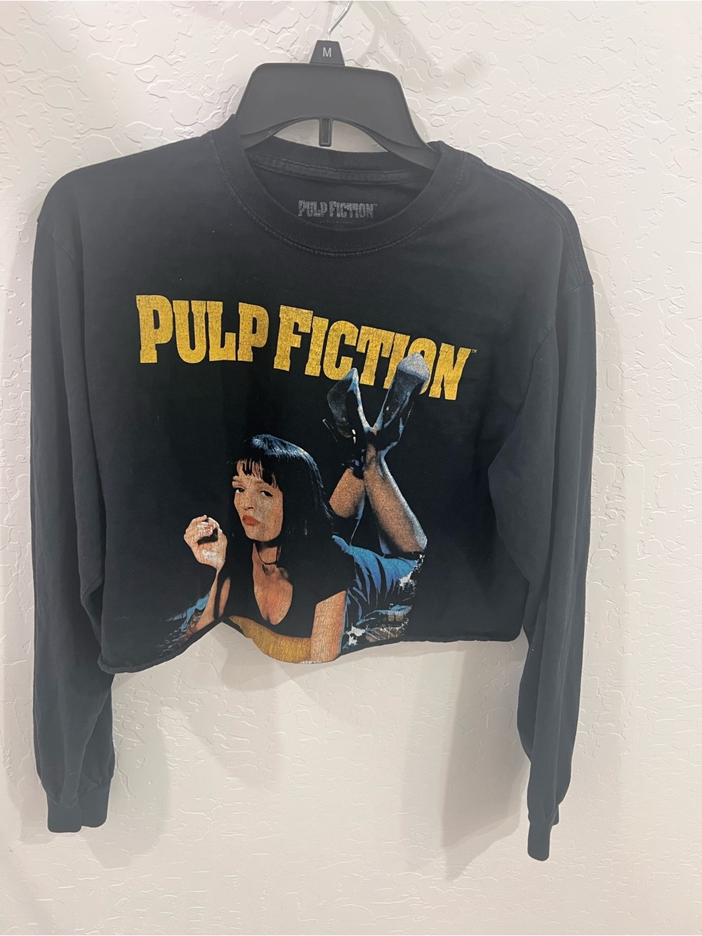 Pulp Fiction Black Graphic Crop Sweatshirt - Movie Logo